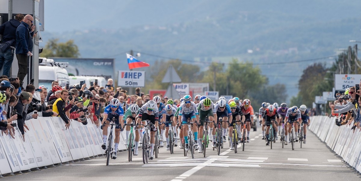 557244538_1116373857145450_3845852746256375435_n - kopie.jpg